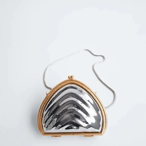 Zara Clam Shell Bag - Picture 1 of 4